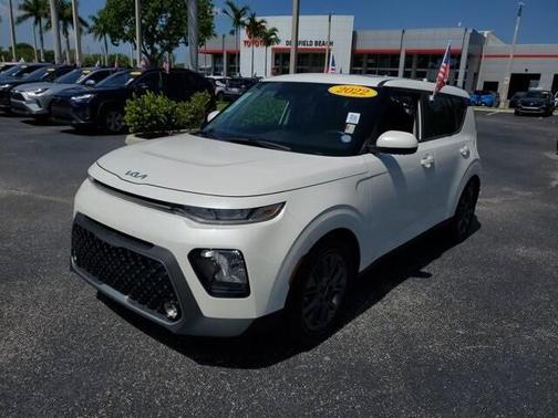 2022 Kia Soul EX