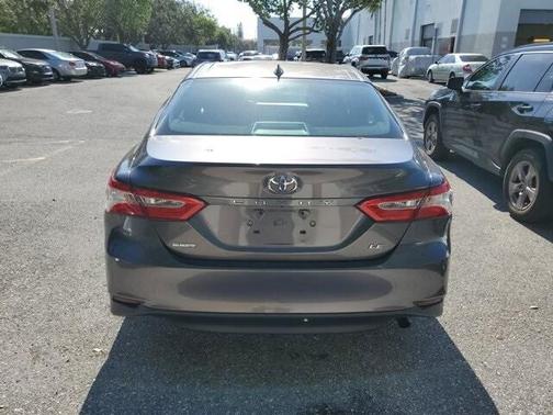 2019 Toyota Camry SE