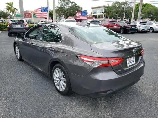 2019 Toyota Camry SE