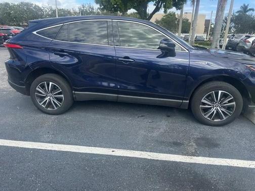 2021 Toyota Venza LE