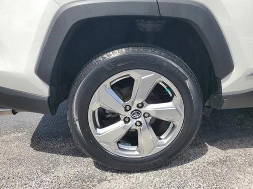 2021 Toyota RAV4 Hybrid XLE Premium
