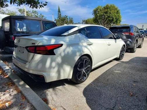 2023 Nissan Altima SR FWD