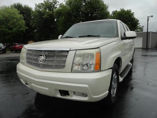 Pearl White 2003 Cadillac Escalade Base
