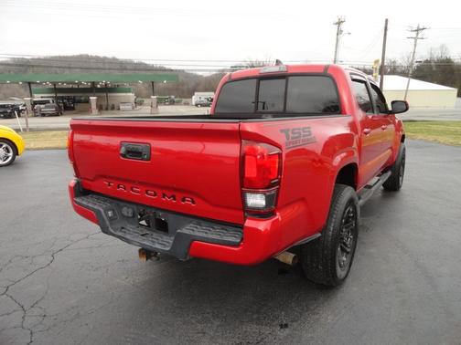 2018 Toyota Tacoma SR