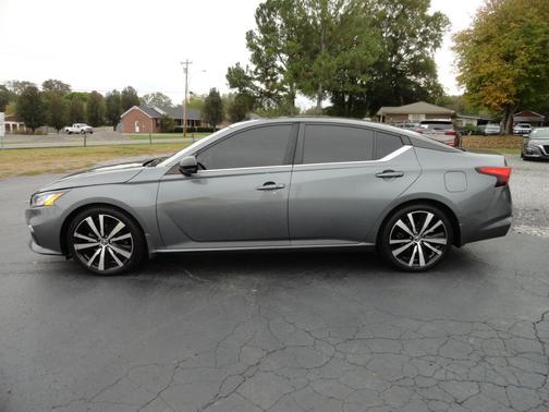 2019 Nissan Altima 2.5 SR