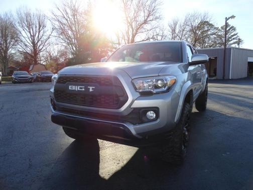 2017 Toyota Tacoma SR5