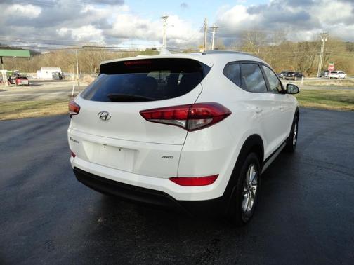 2018 Hyundai TUCSON SEL