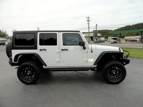 2013 Jeep Wrangler Unlimited Sport