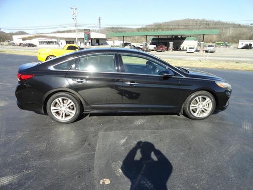 2018 Hyundai SONATA Limited