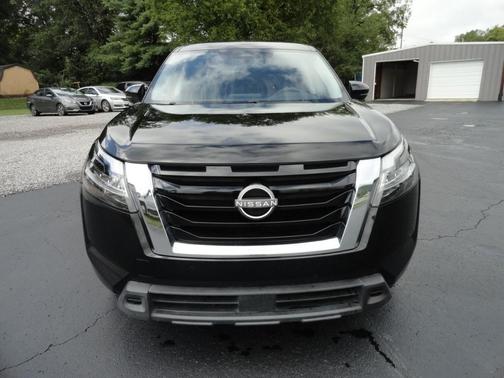2022 Nissan Pathfinder S 2WD