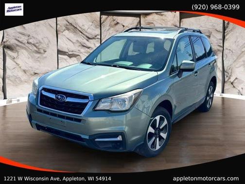 Jasmine Green Metallic 2017 Subaru Forester 2.5i Premium