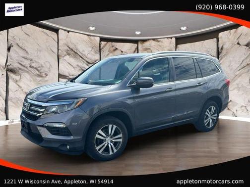 Gray 2017 Honda Pilot EX