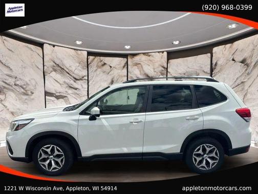 Crystal White Pearl 2019 Subaru Forester Premium