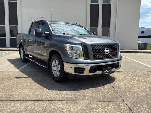 Gun Metallic 2019 Nissan Titan SV