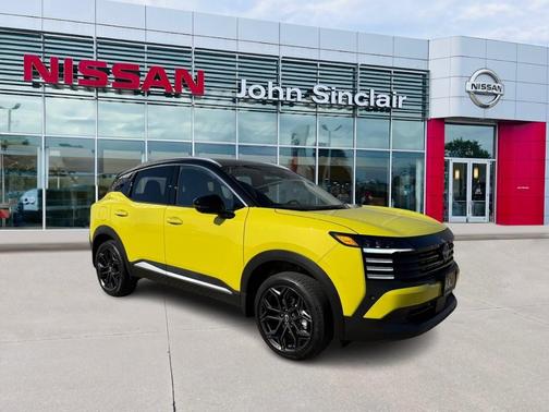 2025 Nissan Kicks SR