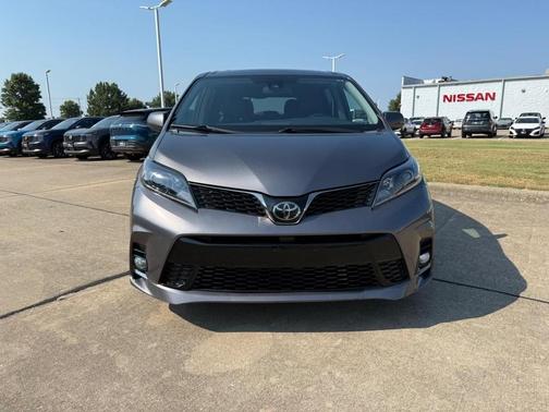 2020 Toyota Sienna 