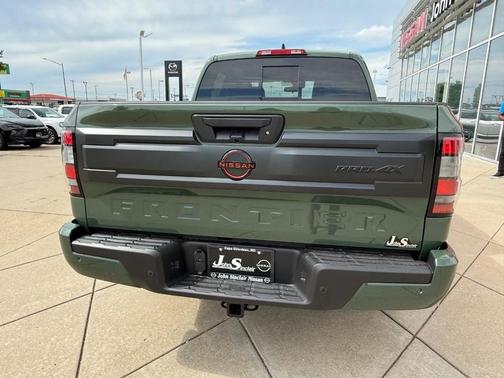 2025 Nissan Frontier PRO-4X
