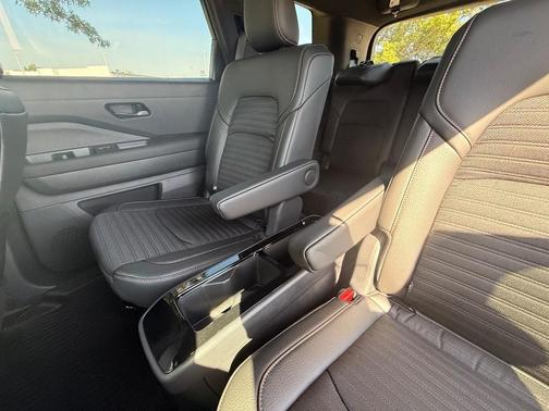 2025 Nissan Pathfinder Rock Creek