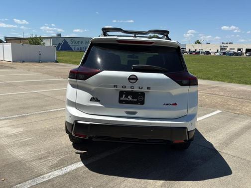 Everest White P 2026 Nissan Rogue Rock Creek