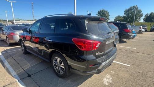 2020 Nissan Pathfinder SL