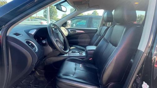 2020 Nissan Pathfinder SL
