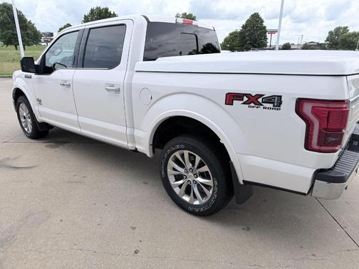 White Platinum Tri-Coat Metallic 2017 Ford F-150 King Ranch