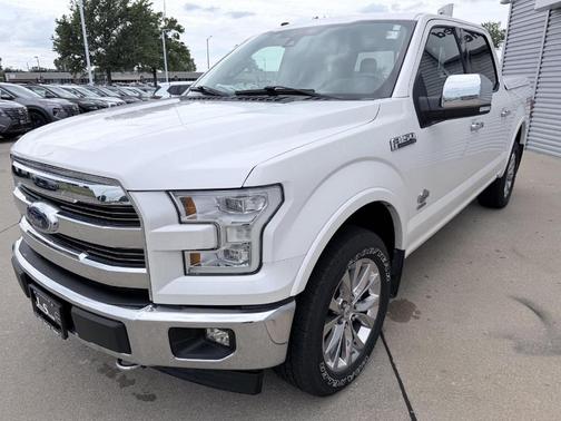 White Platinum Tri-Coat Metallic 2017 Ford F-150 King Ranch
