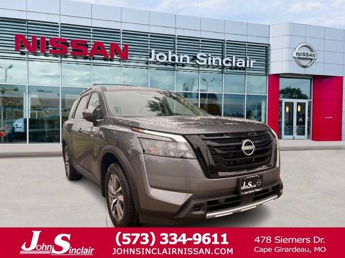 2025 Nissan Pathfinder SL