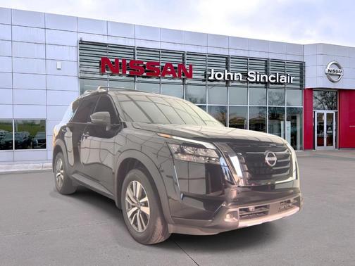 Super Black 2025 Nissan Pathfinder SL