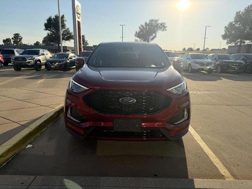 Ruby Red Metallic Tinted Clearcoat 2019 Ford Edge ST