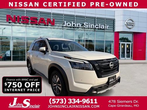 2023 Nissan Pathfinder SL