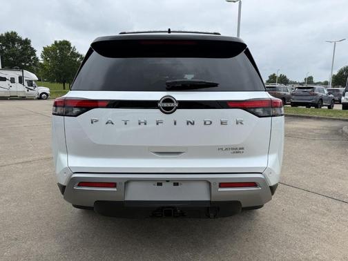 White / Black 2025 Nissan Pathfinder Platinum