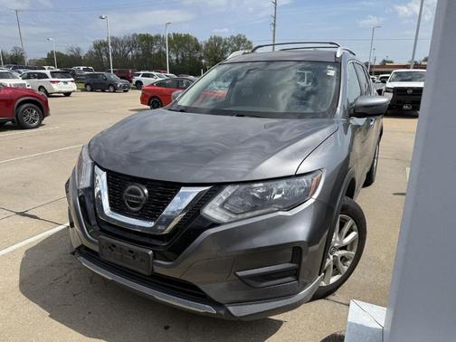 Gun Metallic 2019 Nissan Rogue SV