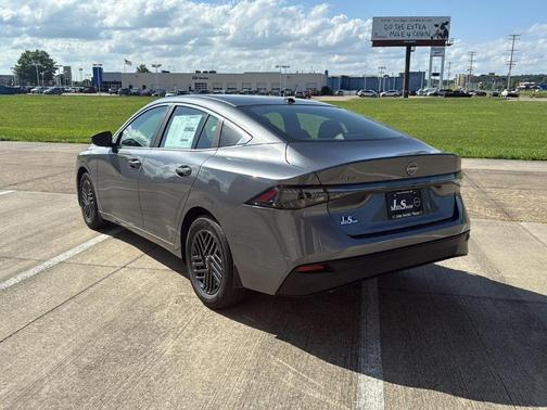Gun Metallic 2026 Nissan Sentra SV