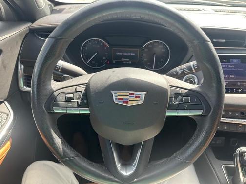 2020 Cadillac XT4 Sport