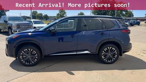 2025 Nissan Rogue Platinum