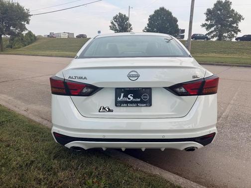 2025 Nissan Altima SL