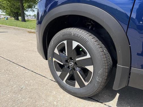 Deep Blue Pearl 2026 Nissan Kicks SV