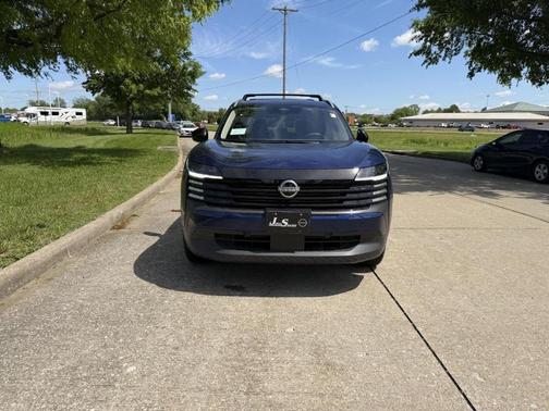 Deep Blue Pearl 2026 Nissan Kicks SV