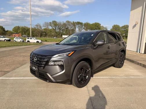 Gun Metallic 2026 Nissan Rogue SV
