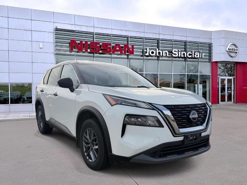 Glacier White 2022 Nissan Rogue S