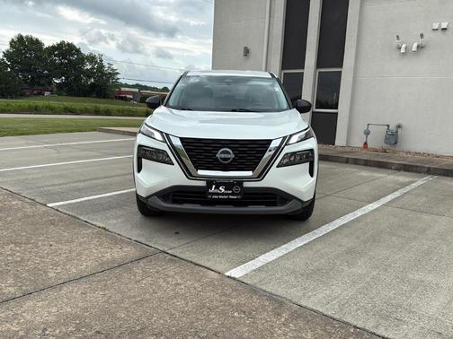 Glacier White 2022 Nissan Rogue S