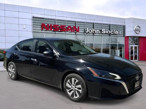 Black 2024 Nissan Altima 2.5 S