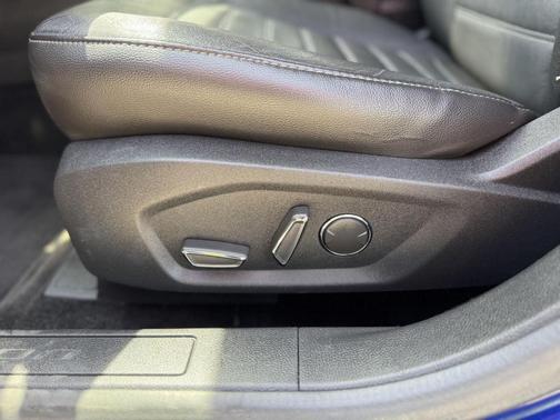 Deep Impact Blue 2016 Ford Fusion SE