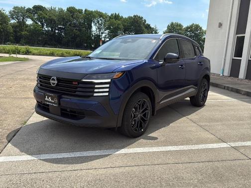 Deep Blue Pearl 2026 Nissan Kicks SR