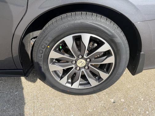Modern Steel Metallic 2024 Honda Odyssey EX-L