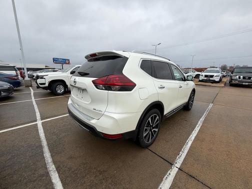 2020 Nissan Rogue SL