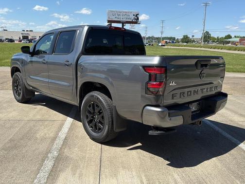 Gun Metallic 2026 Nissan Frontier SV