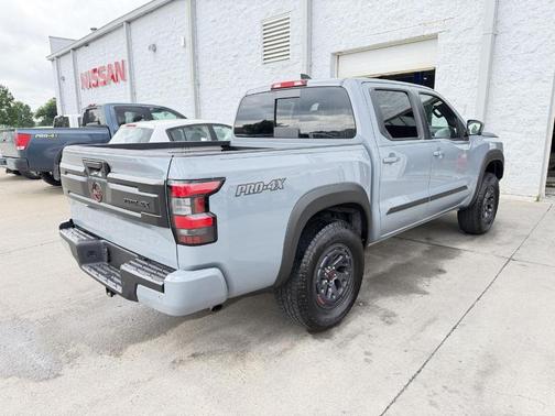 Boulder Gray Metallic 2025 Nissan Frontier PRO-4X