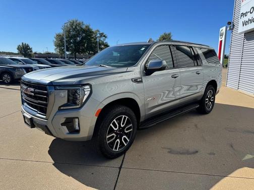 2024 GMC Yukon XL AT4